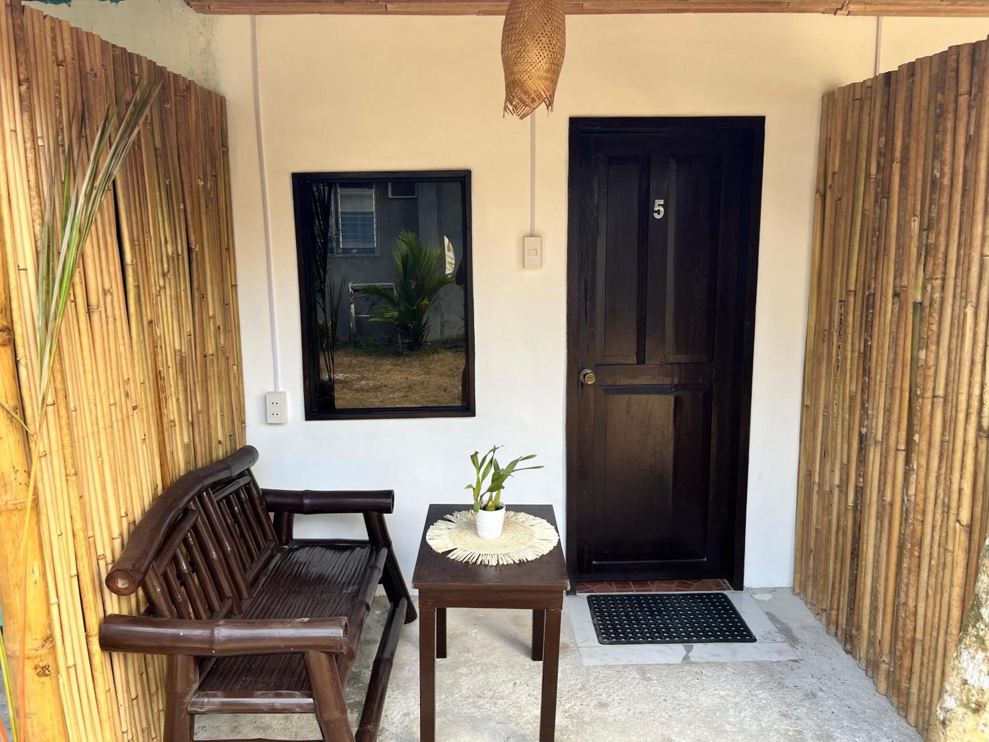Trisha Guesthouse San Vicente  Dış mekan fotoğraf
